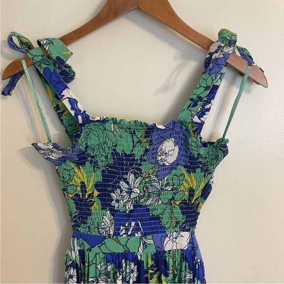JAPNA BLUE GREEN FLORAL CUTOUT SMOCKED TIERED MAXI DRESS SIZE LARGE - Picture 7 of 10